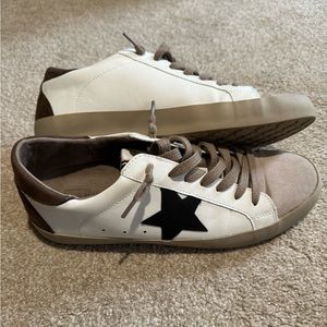 ShuShop, Pamela sneakers size 10, knock off GG